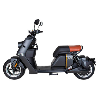 "Kruiser Forte mopo 45km/h Musta Grafiitti 1.2, 1.8 tai 2.4kWh akulla