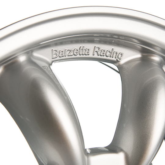 Barzetta Classic Rally Silver 5.5x15 jako: 5x114.3 et: 18 Image: 4